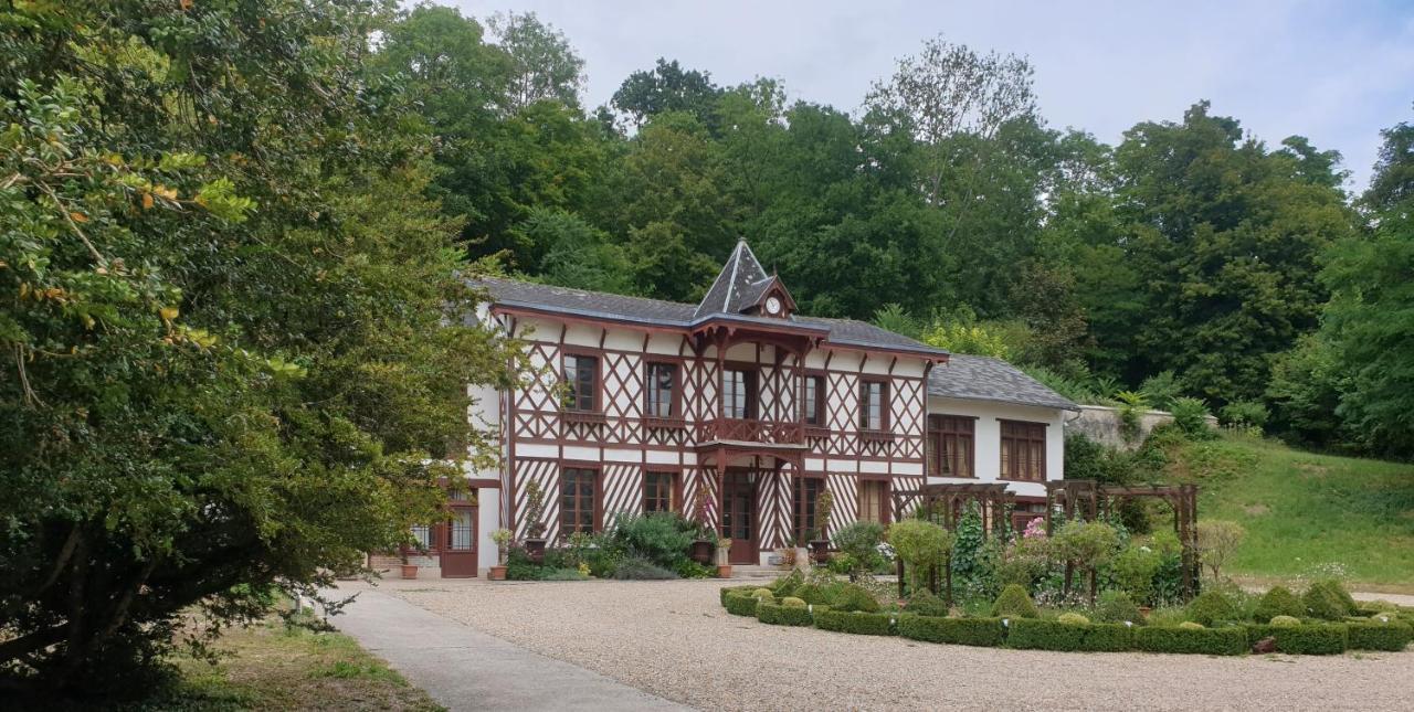 Chateau De La Bucherie Saint-Cyr-en-Arthies ภายนอก รูปภาพ